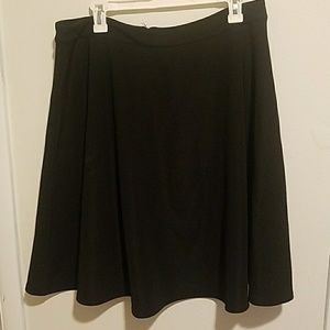 Forever 21+ black circle skirt